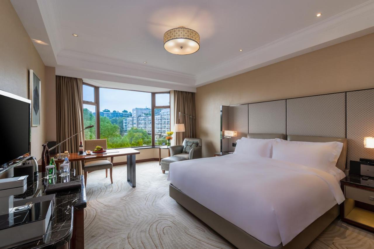 Sofitel Hangzhou Westlake - Few Steps To West Lake, With Panoramic Lake View Terrace Exterior photo
