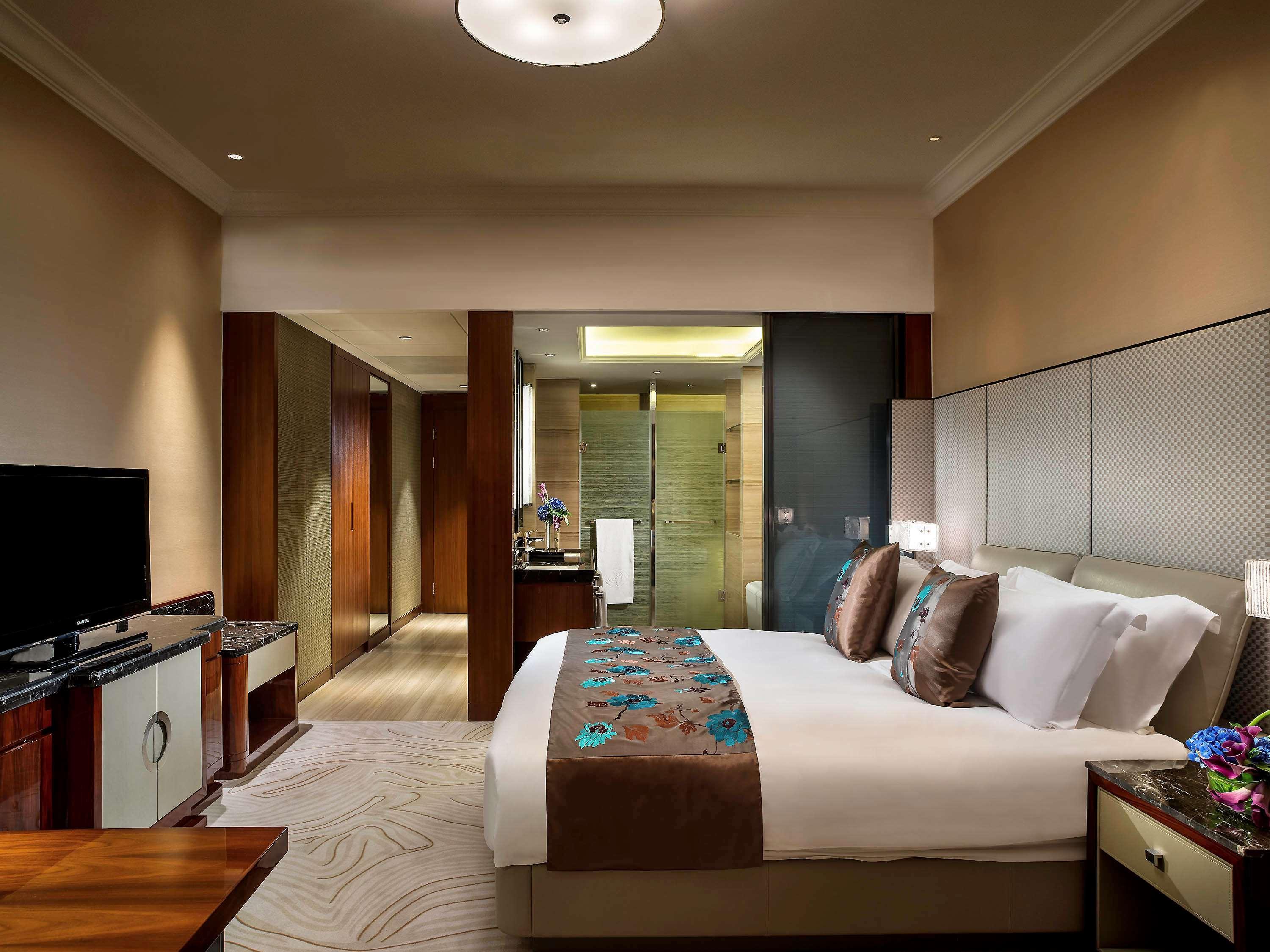 Sofitel Hangzhou Westlake - Few Steps To West Lake, With Panoramic Lake View Terrace Exterior photo