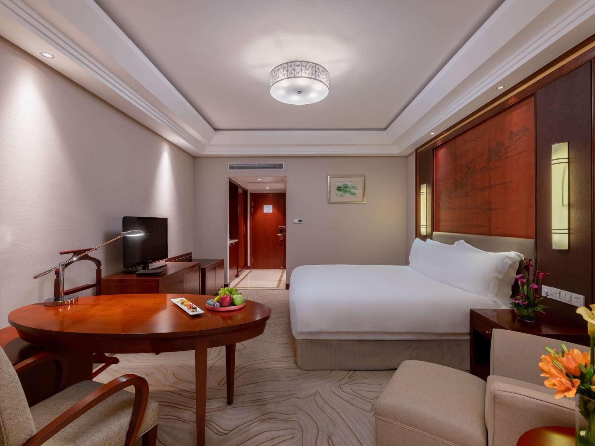 Sofitel Hangzhou Westlake - Few Steps To West Lake, With Panoramic Lake View Terrace Exterior photo
