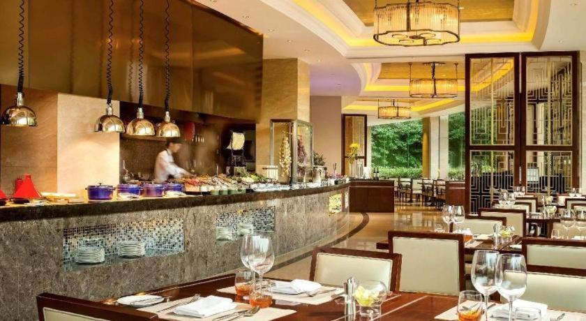 Sofitel Hangzhou Westlake - Few Steps To West Lake, With Panoramic Lake View Terrace Exterior photo